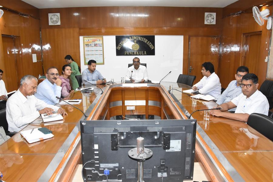 रास्ते पर कब्जाकर निर्माण करने वालों के खिलाफ केस दर्ज करो - डा. यश गर्ग