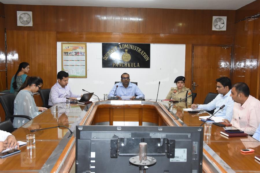 वाटर टैंक से पाइप लाइन बिछा कर थापली गांव लोगों के लिए पानी की करें व्यवस्था - डा. यश गर्ग