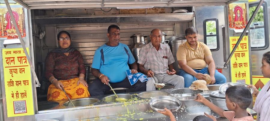 अभिभावकों को अन्न भंडारा लगाने के लिए अपने बच्चों को प्रोत्साहित करना चाहिए :रूंगटा