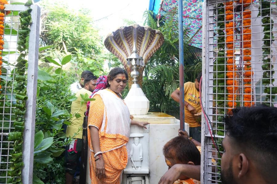 जय माता मंदिर में नगर खेडा का विधिवत धार्मिक रीति रिवाज से श्रृंगार और पूजन