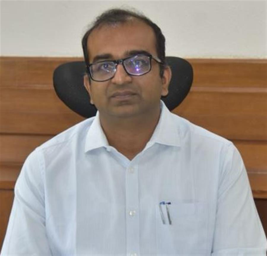 जिला निर्वाचन अधिकारी ने सभी मुद्रकों और प्रकाशकों को निर्देश दिए हैं कि चुनाव संबन्धित सामग्री पर नाम और पता अवश्य लिखें