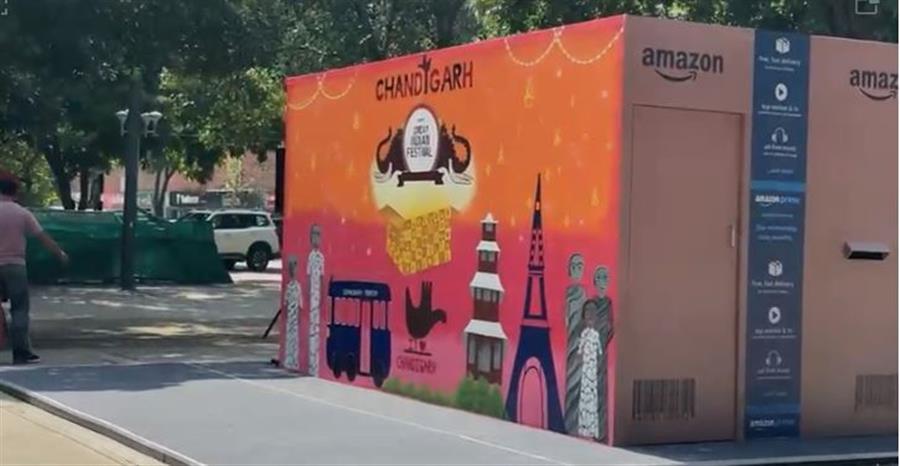 सेक्‍टर 17 मार्केट में अमेजन फेस्टिव बॉक्‍स की स्‍थापना के साथ फेस्टिव सीजन की हुई शुरुआत