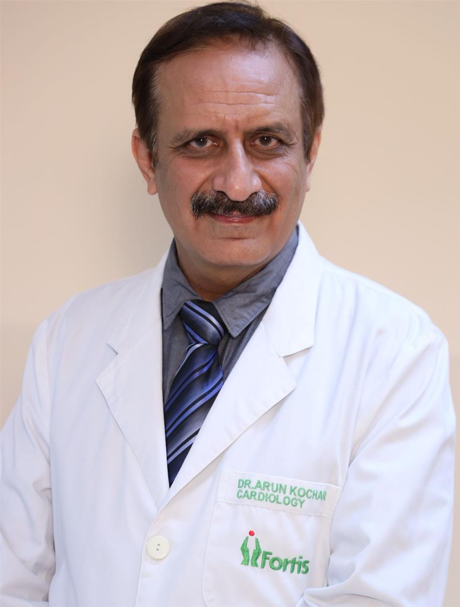 महिलाओं में धूम्रपान में चिंताजनक वृद्धि हृदय रोग के बढ़ते जोखिम से जुड़ी है: डॉ. अरुण कोचर