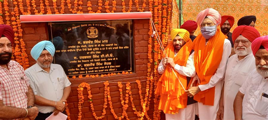 लोक निर्माण मंत्री हरभजन सिंह ईटीओ ने 70 करोड़ की लागत से बनने वाले रेलवे ओवर ब्रिज का किया शिलान्यास