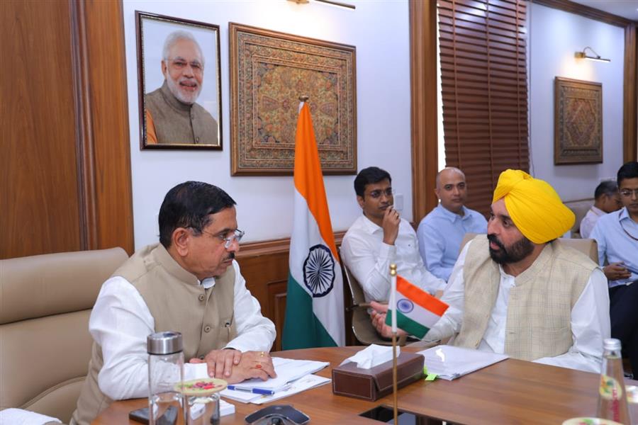 मुख्यमंत्री की कोशिशें रंग लाई; भारत सरकार ने मिल मालिकों और आढ़तियों की मुख्य मांगें मानी