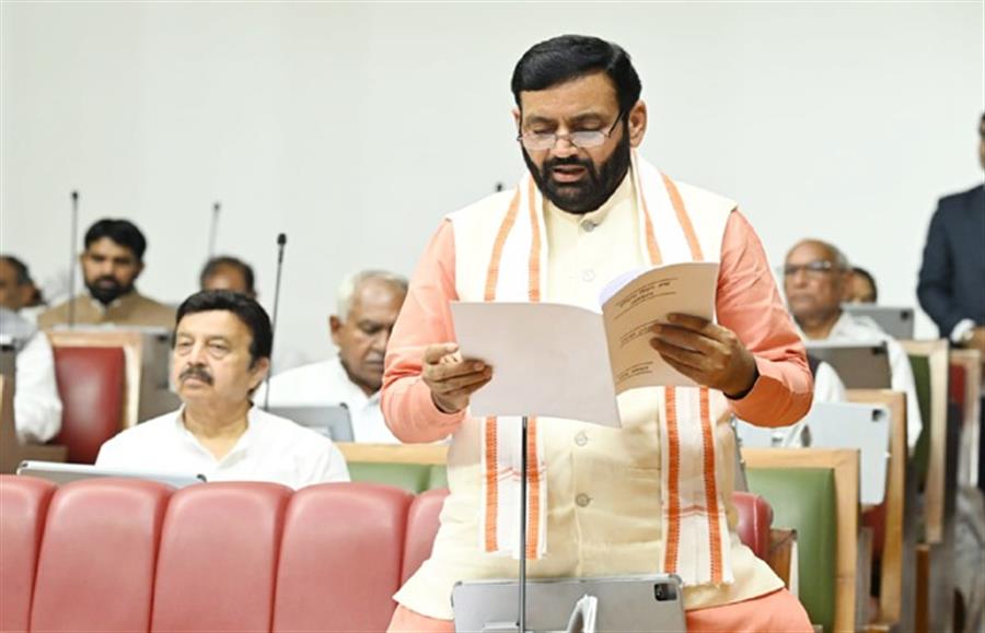 अयोध्या के साथ-साथ अब वैष्णो देवी व शिरड़ी भी जाएंगे बुजुर्ग