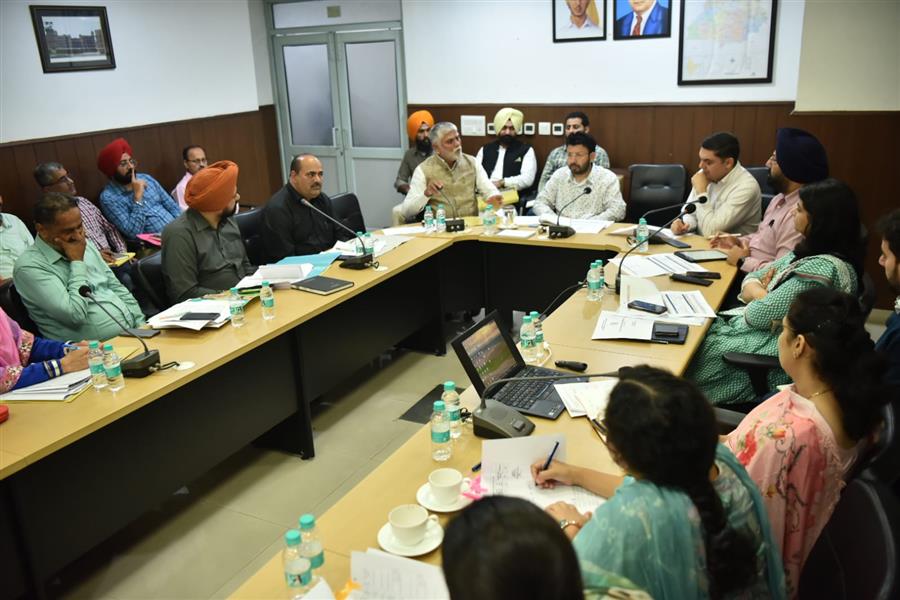 केंद्र सरकार के फैसले के विरोध में पंजाब भाजपा