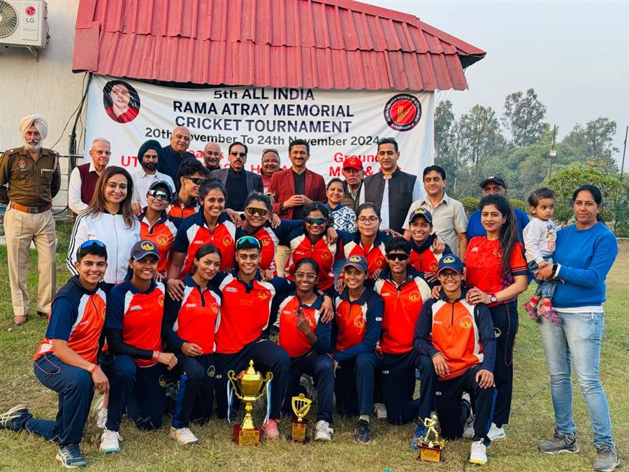 यूटी क्रिकेट एसोसिएशन, चंडीगढ़ ने 5वें रमा अत्रे मेमोरियल महिला क्रिकेट टूर्नामेंट का खिताब जीता।