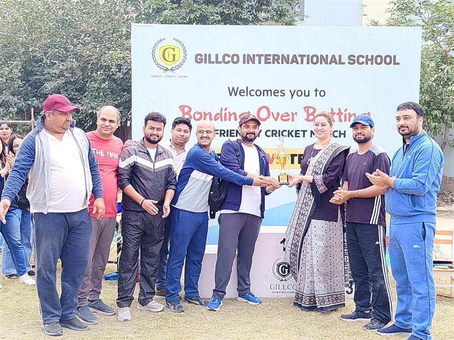 गिलको इंटरनेशनल स्कूल ने माता-पिता और कर्मचारियों के बीच मैत्रीपूर्ण मैच का किया आयोजन
