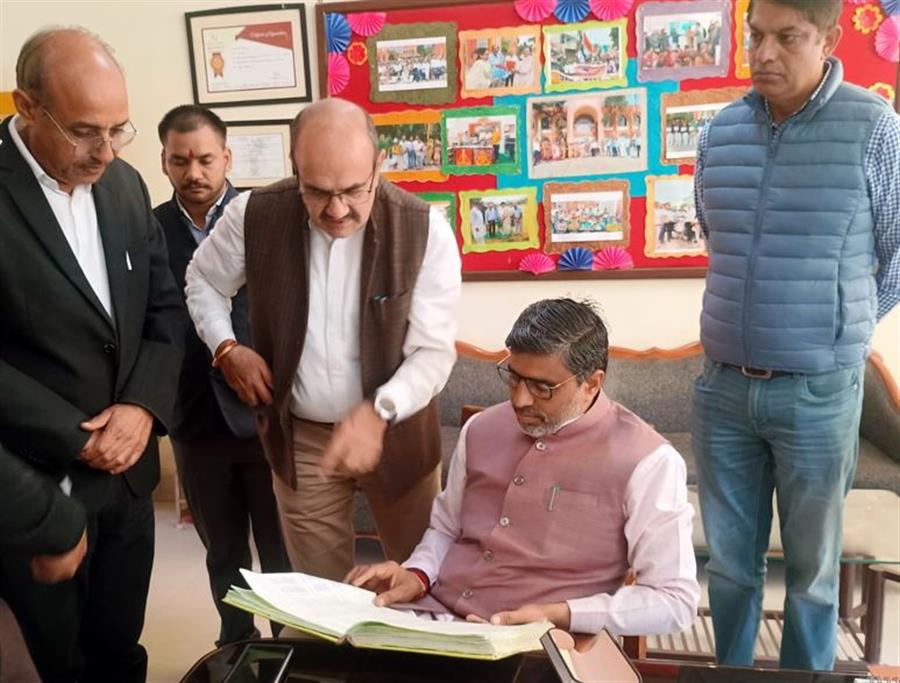 शिक्षा की गुणवत्ता में सुधार करना ही सरकार की प्राथमिकता- शिक्षा मंत्री