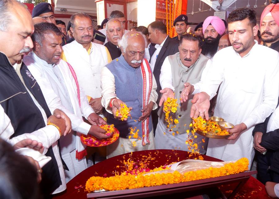 शंखनाद की ध्वनि के साथ सरस व शिल्प मेले के उद्घाटन से हुआ अंतरराष्ट्रीय गीता महोत्सव का भव्य शुभारंभ