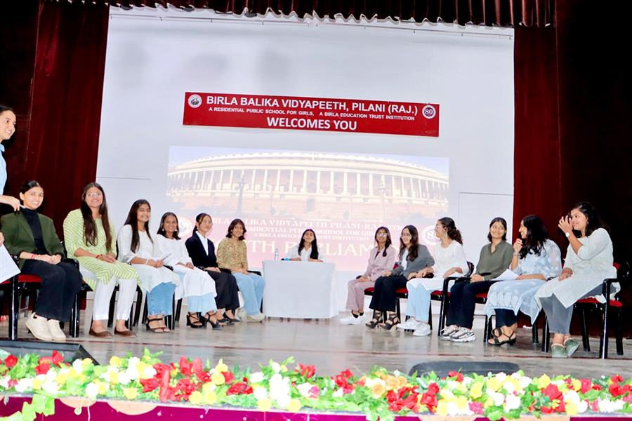 बिरला बालिका विद्यापीठ, पिलानी में युवा संसद का आयोजन