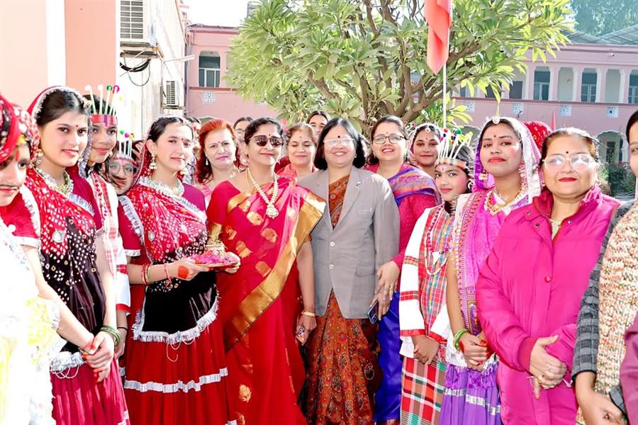 बिरला बालिका विद्यापीठ, पिलानी में 
