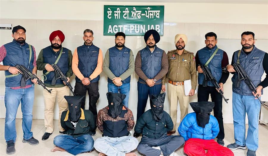 पंजाब पुलिस द्वारा कनाडा आधारित आतंकवादी अर्श डल्ला के चार सहयोगी गिरफ्तार; तीन पिस्तौल बरामद