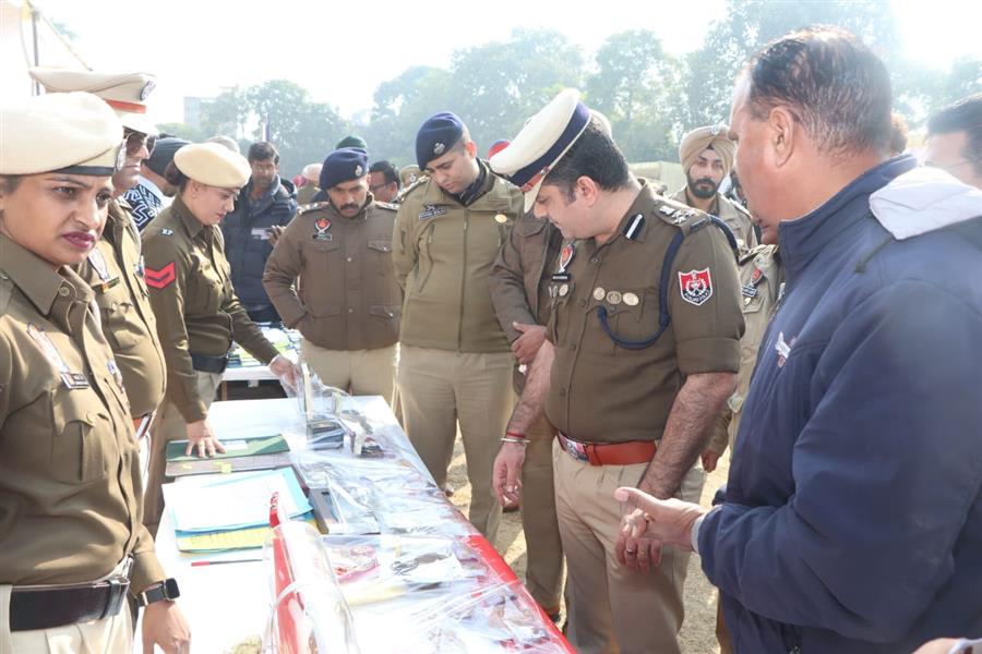 'अर्पण समारोह': जालंधर कमिश्नरेट पुलिस ने 13 करोड़ रुपये की जब्त की गई वस्तुएं असली मालिकों को लौटाईं