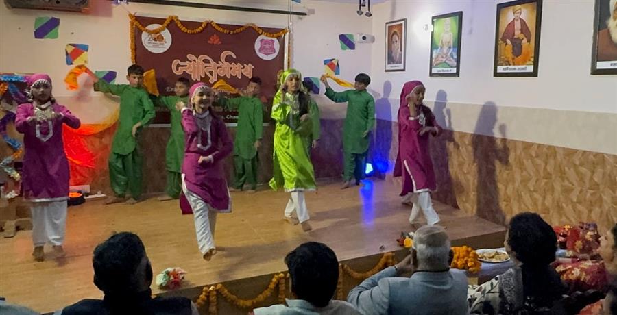 महर्षि दयानंद पब्लिक स्कूल का वार्षिक उत्सव ज्योतिर्गमय धूमधाम से संपन्न