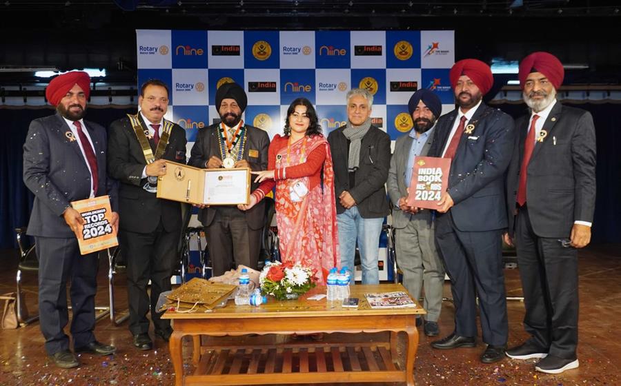 रोटरी इंटरनेशनल डिस्ट्रिक्ट 3080 इंडिया ने बनाया विश्व रिकॉर्ड, 24 घंटे में बांटे गए 6 लाख सैनिटरी पैड्स