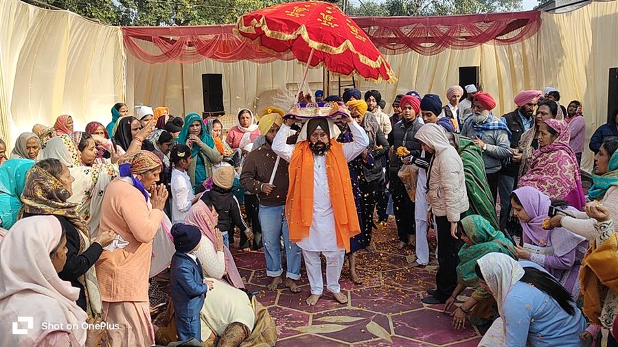 दसवीं पातशाही श्री गुरु गोबिंद सिंह का प्रकाश पर्व श्रद्धाभाव से मनाया गया