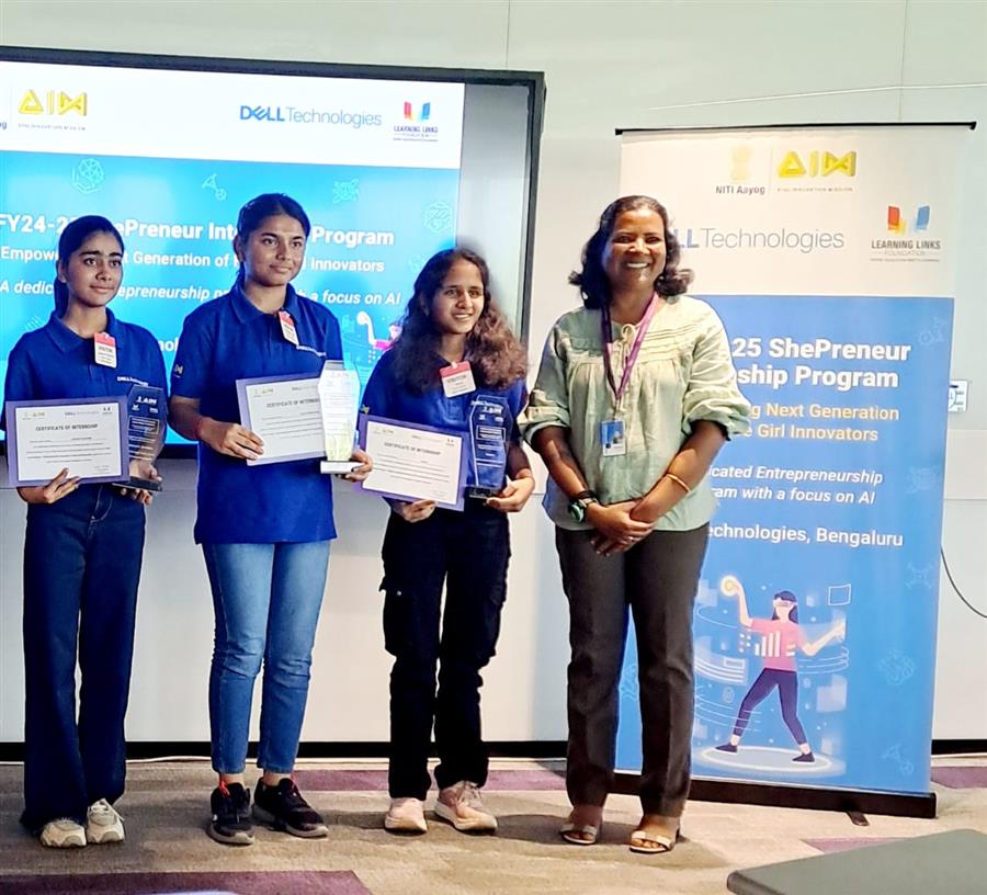 बिरला शिशु विहार पिलानी टीम को डेल टेक्नोलॉजीज, बैंगलोर ने सम्मानित किया