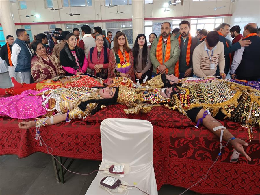 विशाल रक्तदान शिविर आयोजित: 150 से अधिक रक्त यूनिट हुए एकत्रित