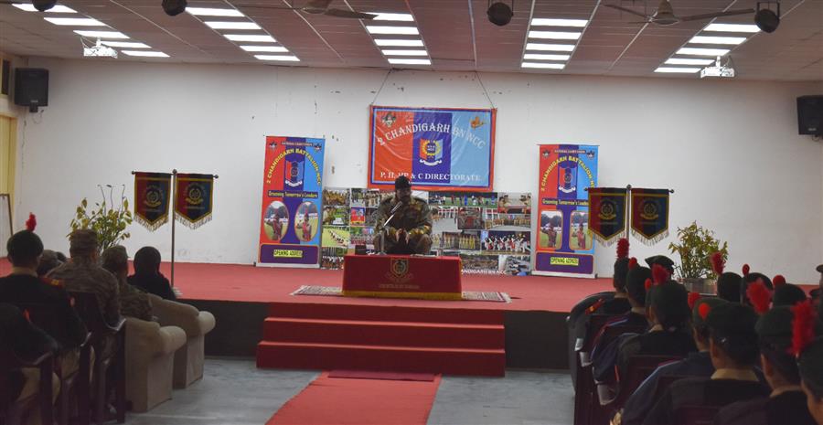 एनसीसी द्वारा अनुशासन, नेतृत्व और टीम-निर्माण के लिए संयुक्त वार्षिक प्रशिक्षण शिविर का आयोजन