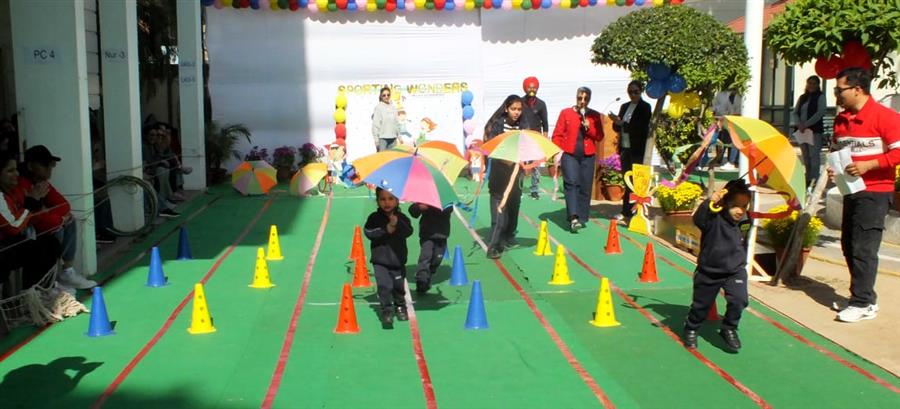 स्मॉल वंडर्स स्कूल में दो दिवसीय एनुअल स्पोर्टस डे आयोजित, नन्हें छात्रों ने दिखाया अपना दमखल