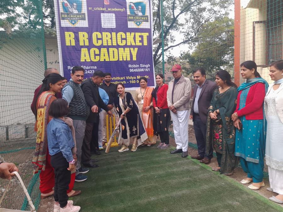 कुलवंत राय सर्वहितकारी विद्या मंदिर चंडीगढ़ ने युवा क्रिकेट प्रतिभाओं को तराशने के लिए एक नई पहल की 