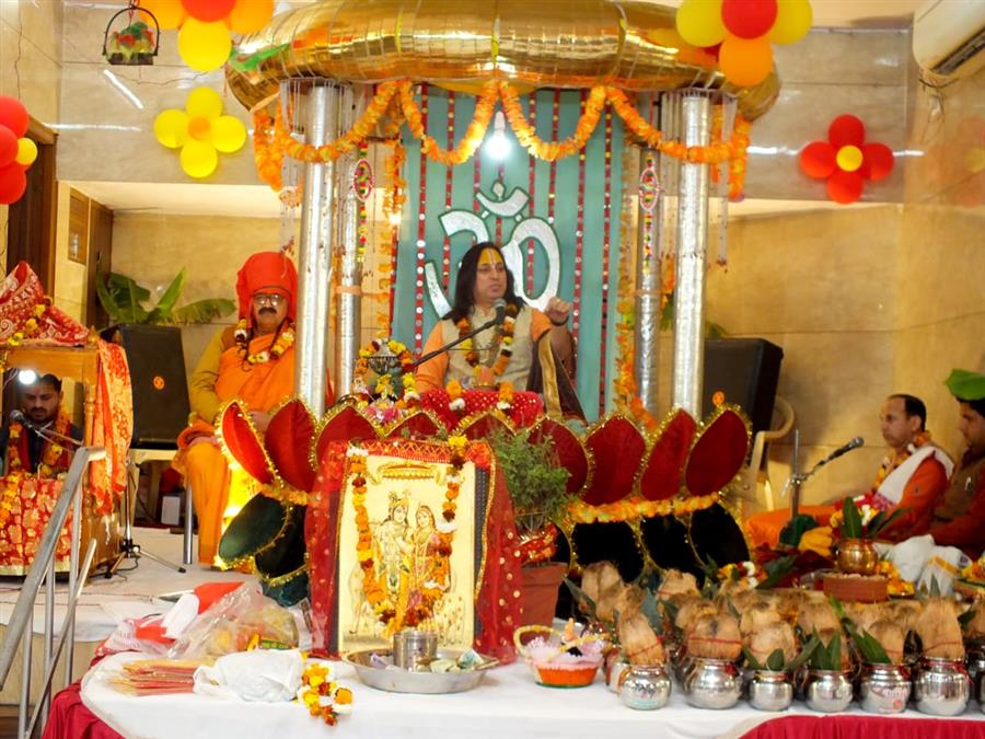 प्रत्येक प्राणी को भगवान की ललित ललाम लीलाओं का श्रवण करना चाहिए: कथा व्यास