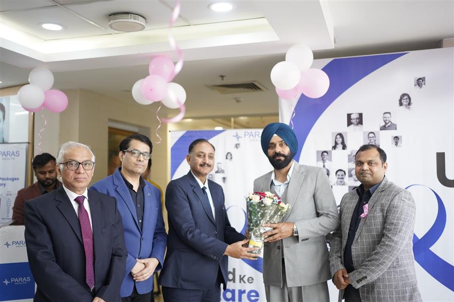 पंजाबी गायक बब्बू मान ने पारस हेल्थ के 'उम्मीद के सितारे' कैंसर जागरूकता अभियान का समर्थन किया
