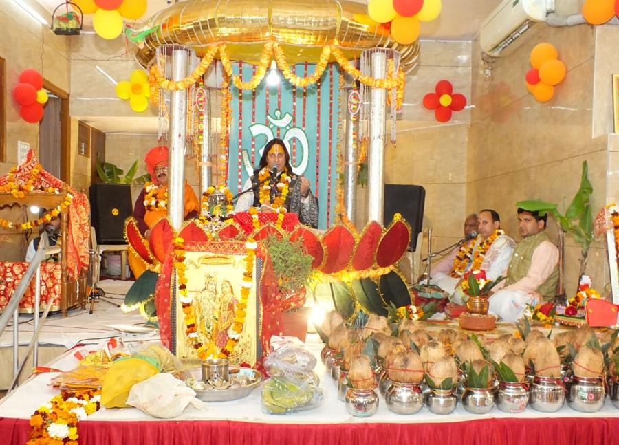 आचार्य श्री हरिजी महाराज के उपदेशों से श्रद्धालुओं का हृदय हुआ अभिव्यक्त