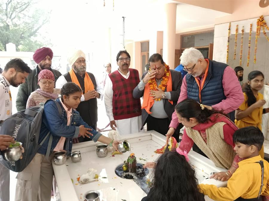 चंडीगढ़ के मंदिरों व शिवालयों में महाशिवरात्रि की धूम