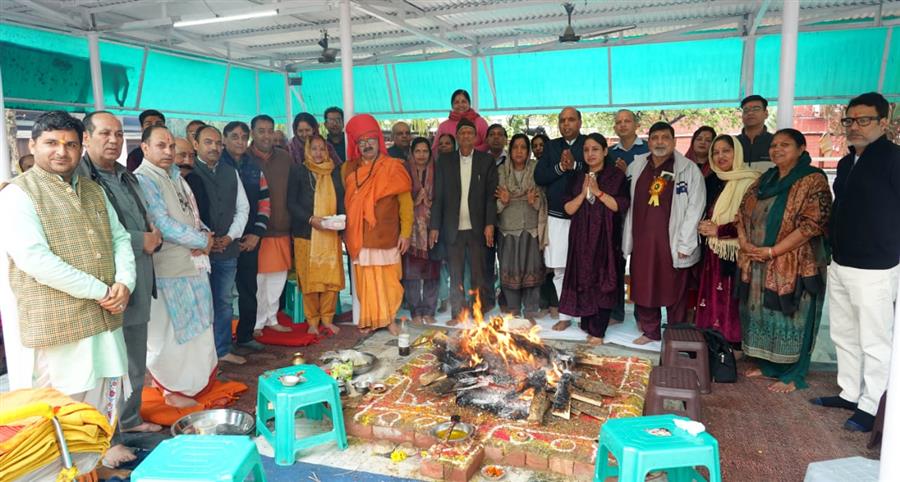 56वां मूर्ति स्थापना समारोह पूर्णाहुति के उपरांत संपन्न