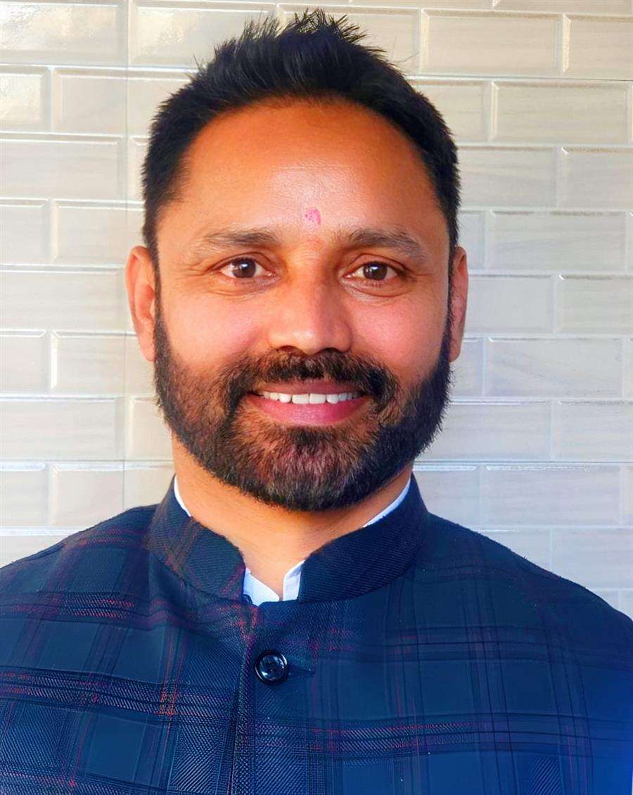 सीनियर डिप्टी मेयर ने निगम आयुक्त से एमसी कर्मचारियों के वेतन जारी करने की अपील की