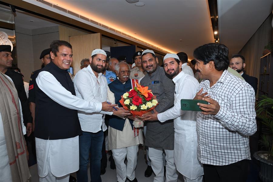 हरियाणा के राज्यपाल ने इफ्तार पार्टी में दी रमजान और ईद की शुभकामनाएं