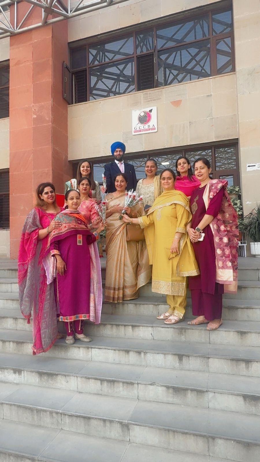 गवर्नमेंट कॉलेज ऑफ कॉमर्स एंड बिजनेस एडमिनिस्ट्रेशन ने पूर्व छात्र मिलन समारोह मनाया