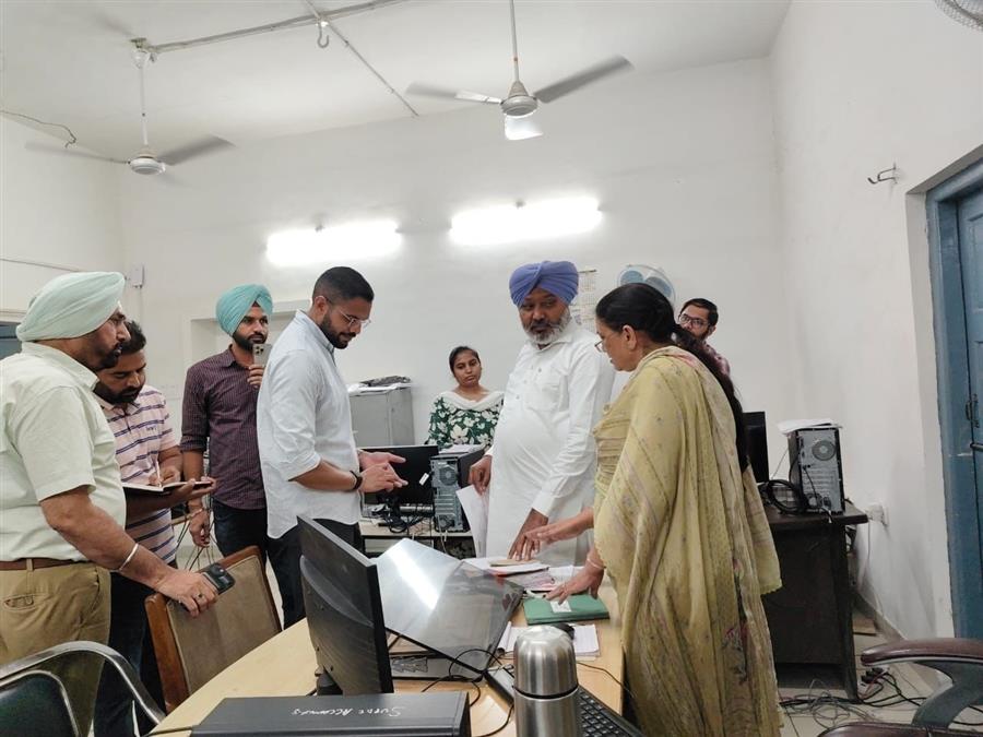 वित्त मंत्री हरपाल सिंह चीमा द्वारा बड़ी कार्यवाही, आबकारी और कर विभाग की औचक चैकिंग