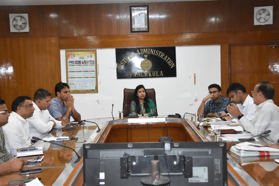 उपायुक्त ने बरवाला में अवैध काॅलोनी को ध्वस्त करने के दिए निर्देश