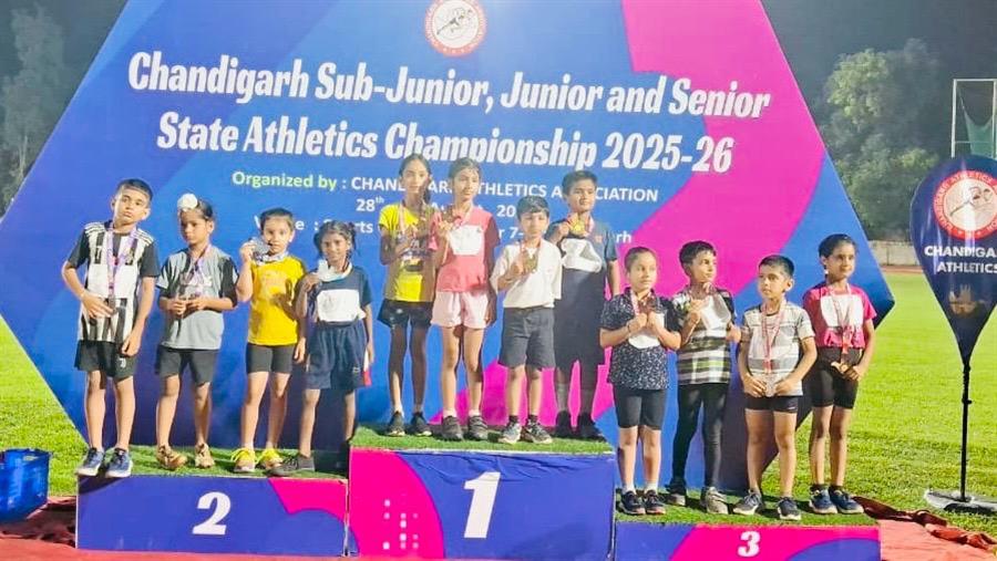 स्ट्रॉबेरी स्कूल सेक्टर 26 में सब-जूनियर, जूनियर एथलेटिक चैम्पियनशिप 2025-2026 आयोजित