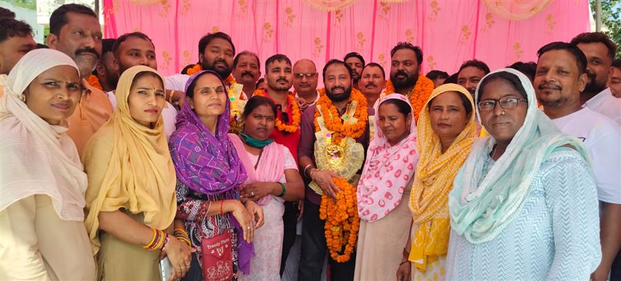 चंडीगढ़ ड्राइवर यूनियन का समर्थन भगवान वाल्मीकि जयंती के अवसर पर प्रवीण शाह के साथ