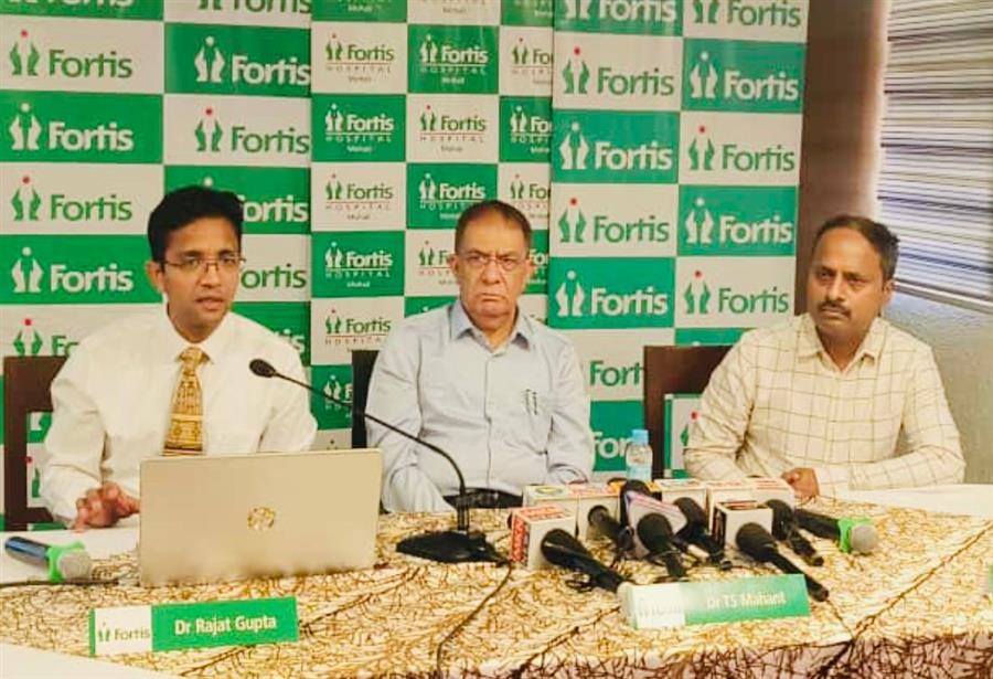 फोर्टिस मोहाली के डॉक्टरों ने परमानेंट पेसमेकर इम्प्लांट सर्जरी से नाज़ुक नवजात शिशु की जान बचाई