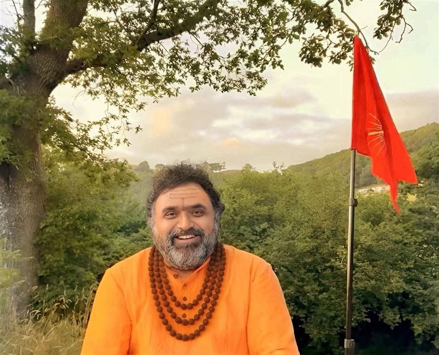 दीप जलाएं, पर भीतर का प्रकाश भी जगाएं -योगी अश्विनी”