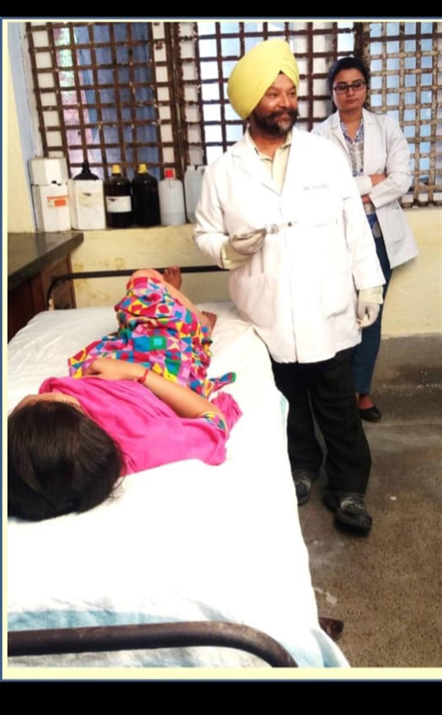 सेंट्रल लाइब्रेरी सेक्टर 17 चंडीगढ़ में कैंसर अवेयरनेस पर बनी फिल्म का प्रदर्शन
