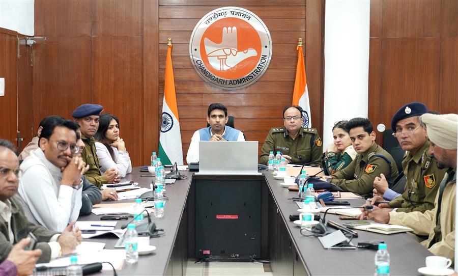 जिला सड़क सुरक्षा समिति की बैठक उपायुक्त चंडीगढ़ निशांत यादव की अध्यक्षता में हुई आयोजित