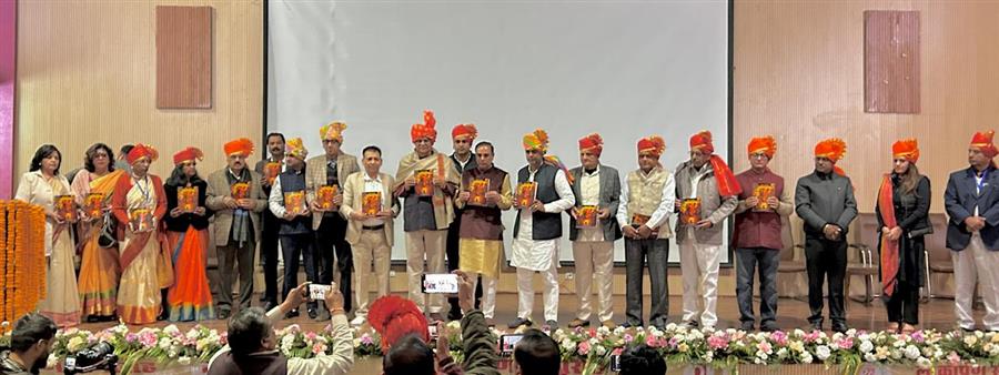 ‘कौन बनेगा ज्ञानरत्न’ पुस्तक का भव्य लोकार्पण