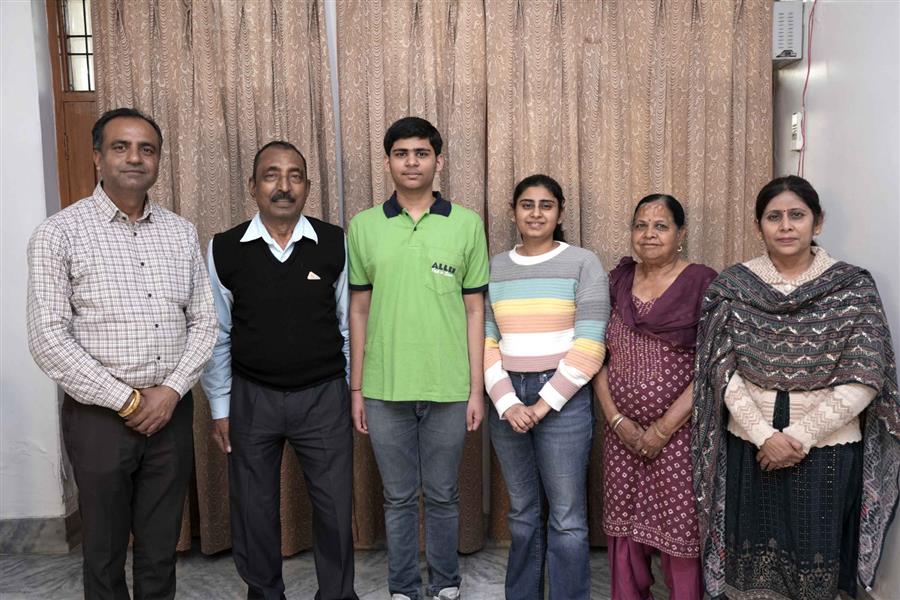 जेईई मेन में भरत बंसल 99.9976982 प्रतिशत अंक प्राप्त कर बने पंजाब टॉपर