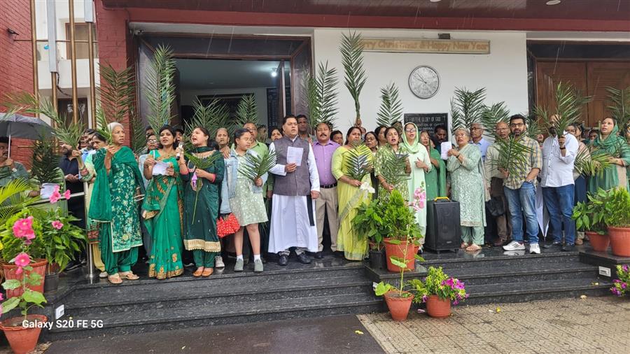 क्राइस्ट चर्च, CNI, सेक्टर 18, चंडीगढ़ में पाम संडे श्रद्धा एवं भक्ति भाव के साथ मनाया गया