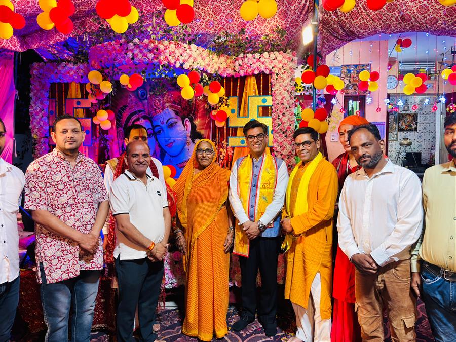श्री विष्णु अवतार बाबा रामदेव मंदिर में भगवान श्री द्वारकाधीश मूर्ति स्थापना की गई