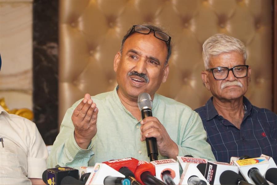 134 का लंबित भुगतान 1750 रु के अनुसार और निजी और सरकारी विद्यार्थियों और शिक्षकों में भेदभाव खत्म करे सरकार :- कुलभुषण शर्मा