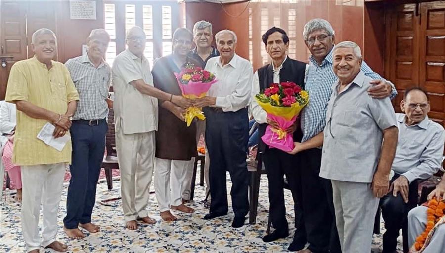 गुरुग्राम: पंजाबी बिरादरी महासभा व कल्याणी अस्पताल के सौजन्य से लगा स्वास्थ्य जांच शिविर
