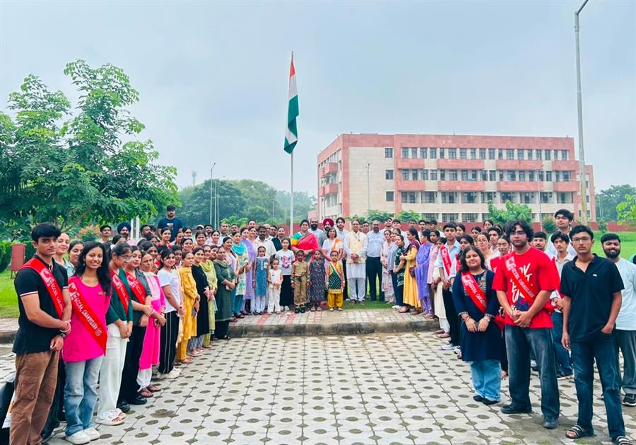 राजकीय वाणिज्य एवं व्यवसाय प्रशासन महाविद्यालय चंडीगढ़ में भारत का 80वाँ स्वतंत्रता दिवस राष्ट्रप्रेम की भावना के साथ मनाया गया